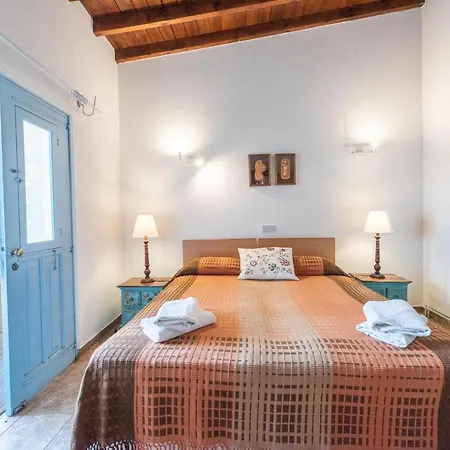 Cyprus Villages Hotel & Restaurant - Central Location - Bed & Breakfast - With Access To Pool And Stunning Views Tochni Exterior photo