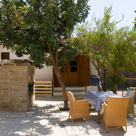 Cyprus Villages Hotel & Restaurant - Central Location - Bed & Breakfast - With Access To Pool And Stunning Views Tochni Exterior photo