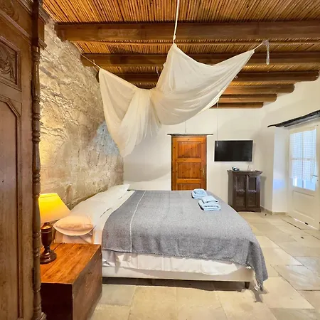 Cyprus Villages Hotel & Restaurant - Central Location - Bed & Breakfast - With Access To Pool And Stunning Views Tochni Exterior photo