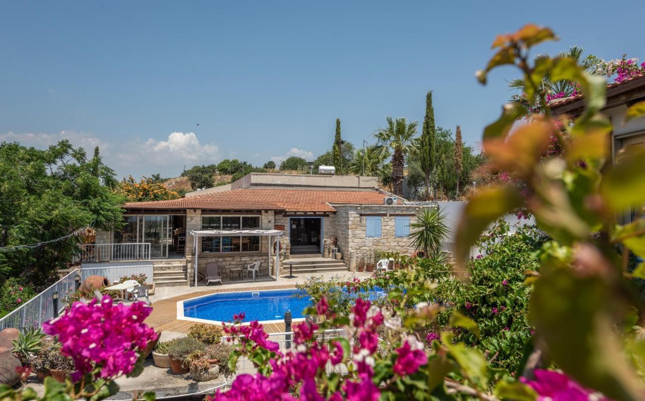 Cyprus Villages & Restaurant - Location - - With Access To Pool And Stunning Views * Tochni
