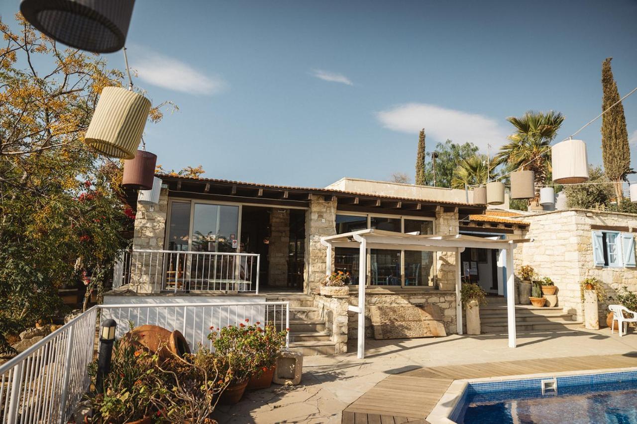 Cyprus Villages & Restaurant - Location - - With Access To Pool And Stunning Views *